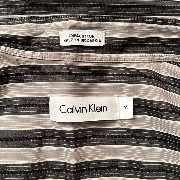 Men’s Calvin Klein Button Down Dress Shirt - Picture 7 of 7